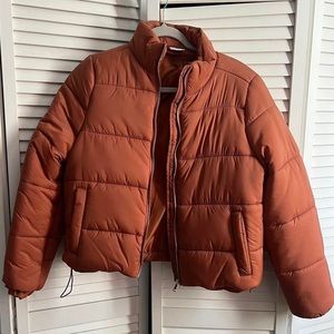 Pacsun Puffer jacket brand new, took off tag but haven’t worn it out at all.